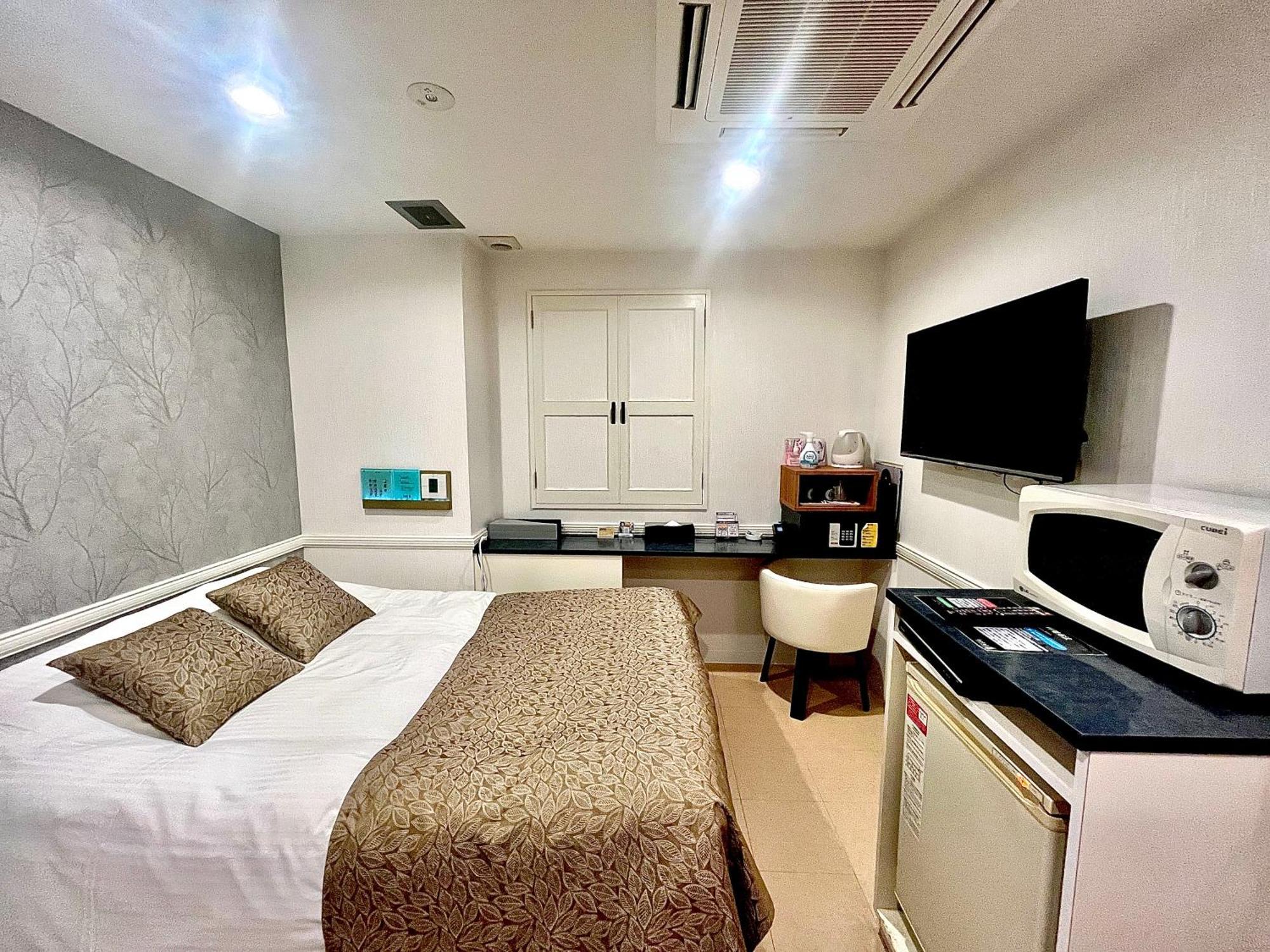 Hotel U — Photos 1